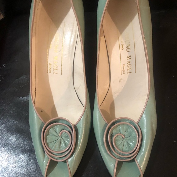 Bruno Magli Shoes - Vintage leather pump Bruno Magli ( made in Italy) 7